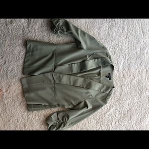 Torrid 3/4 Blazer Sz00 olive color